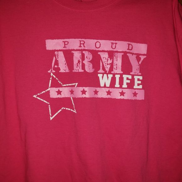Womens Proud Army Wife XL gildan Graphic Tee Short Sleeve T-shirt Pink - Picture 1 of 7